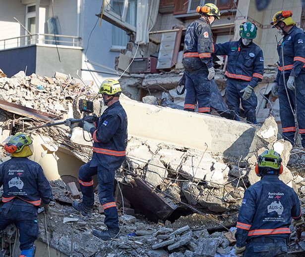 Australia’s urban search and rescue specialists providing support to Turkish authorities and communities following the devastating earthquakes in Türkiye in February 2023. Credit: DFAT/Nathan Fulton