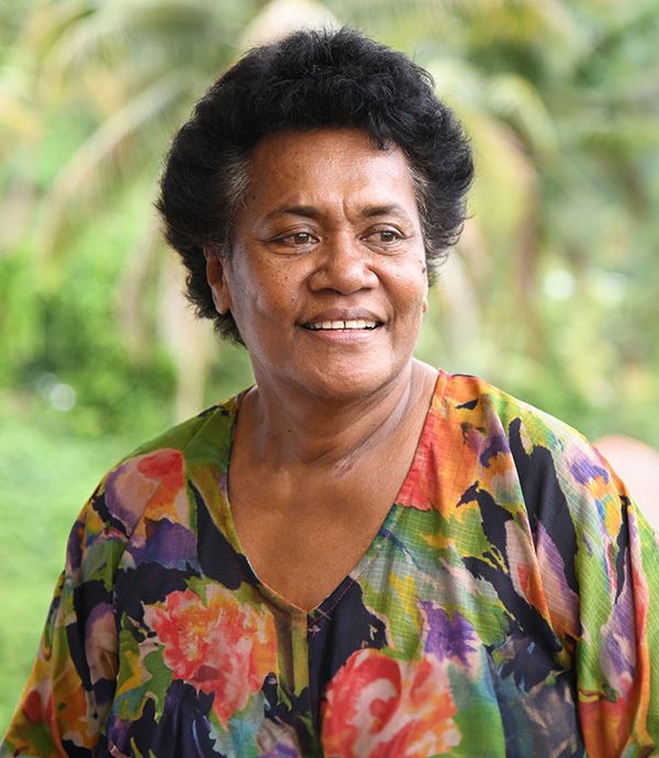 A woman in rural Fiji building capacity in disaster resilience by enhancing their traditional knowledge with modern disaster resilience strategies. Credit: AusVols/Darren James